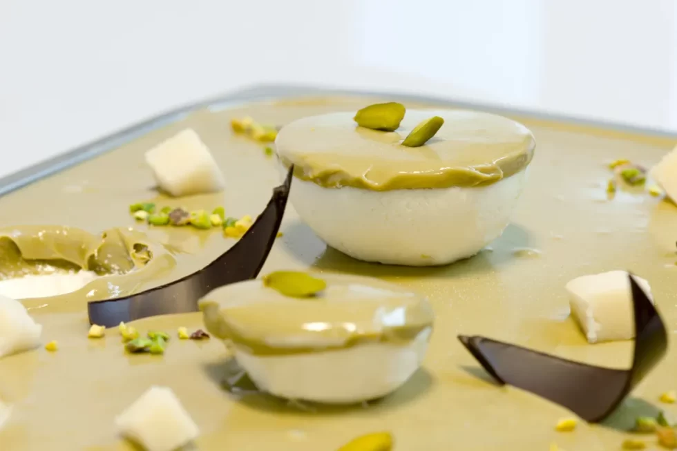 JOYCREAM PISTACCHIO ICE APPLICATION